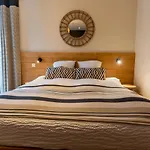 Ardenne 1 A 4 Personnes Oda ve Kahvaltı Marche-en-Famenne