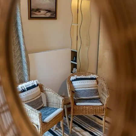 Ardenne 1 A 4 Personnes 住宿加早餐酒店 马尔什昂法梅讷